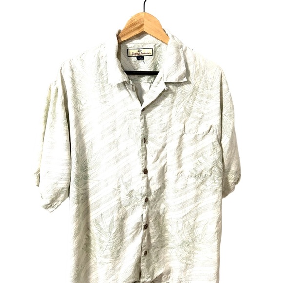 Tommy Bahama Other - Tommy Bahama Men's Light Green Leaf Pattern Shirt